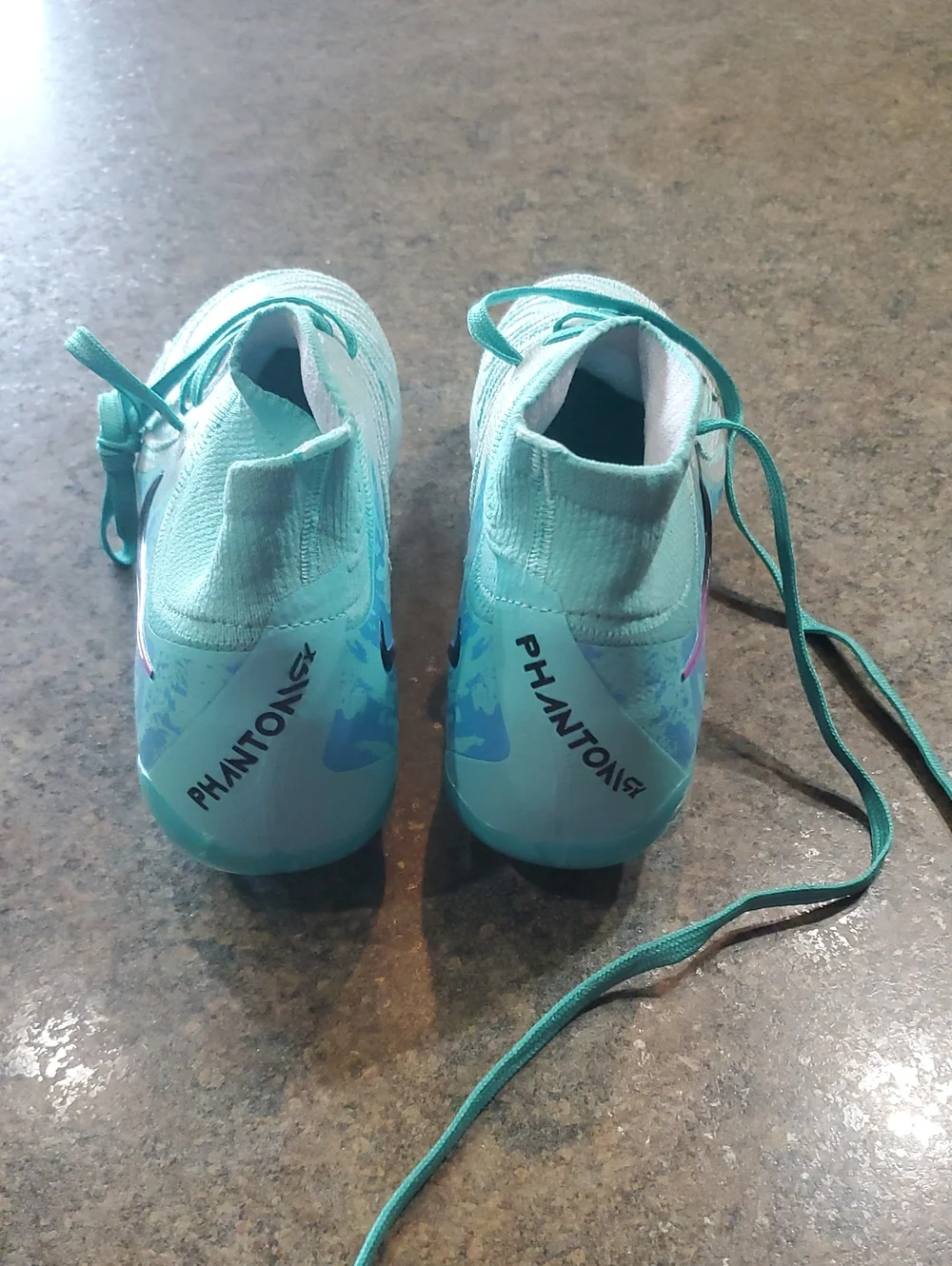 Nike light aquamarine